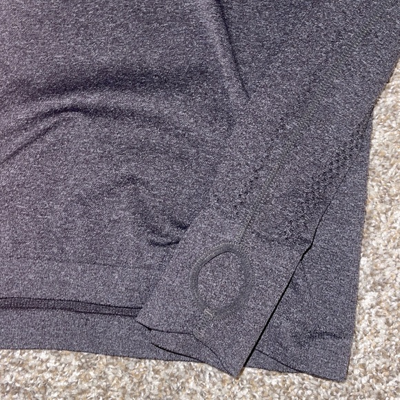 Fabletics pull over - Picture 3 of 3